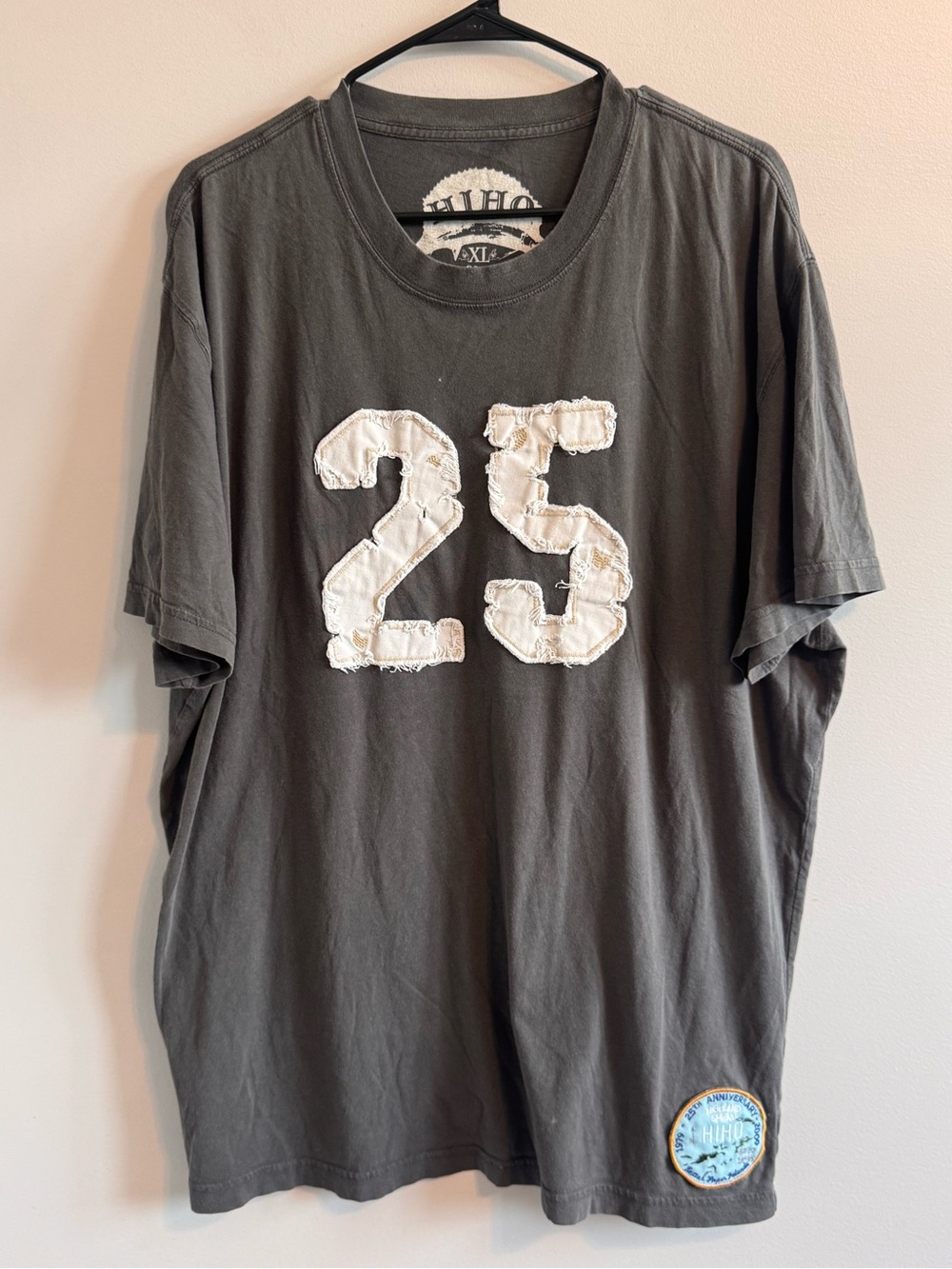 Vintage HIHO 25th Anniversary Caribbean Island Living T Shirt XL Distressed 25